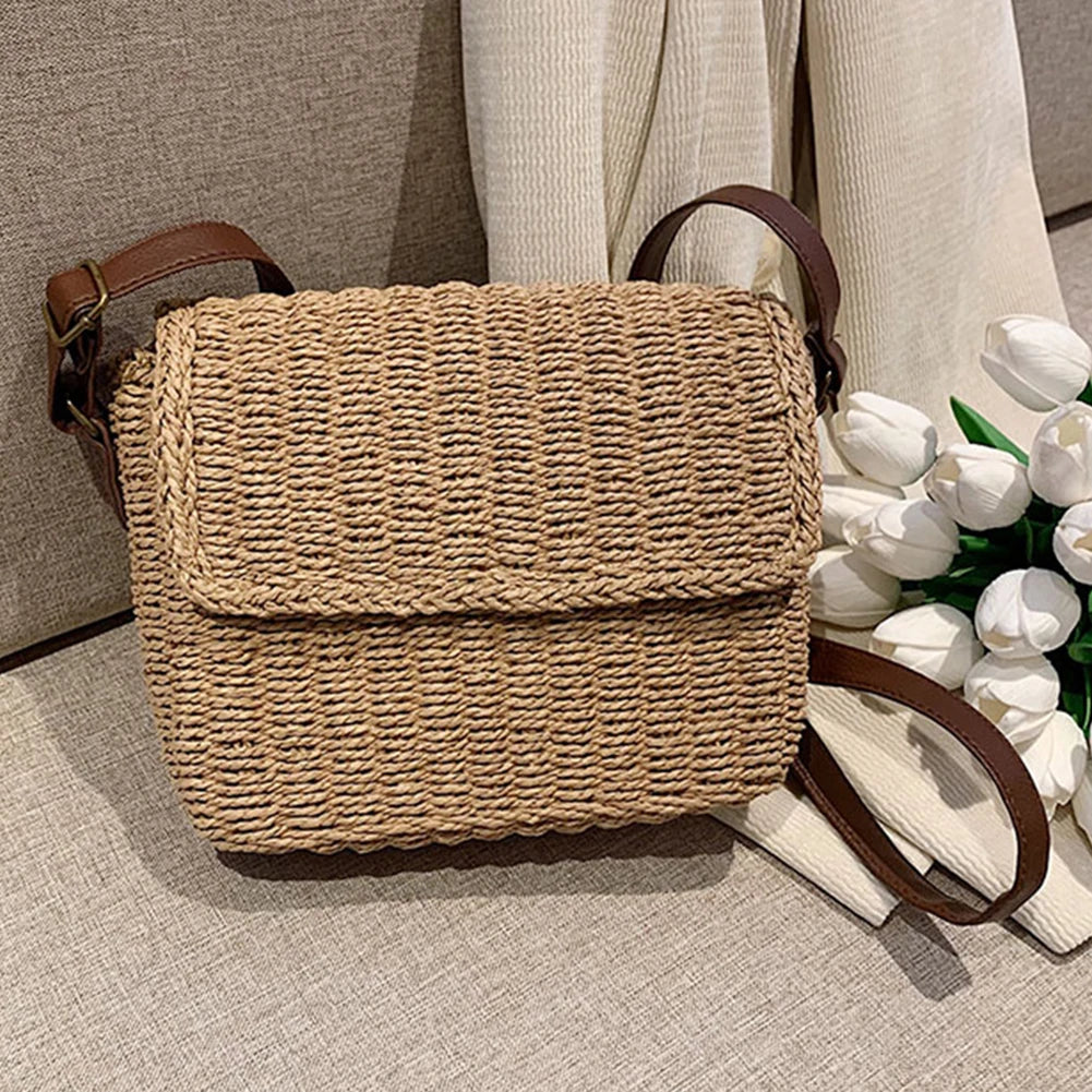 Women Weave Straw Bag Seaside Crossbody Bag Vintage Summer Straw Beach Bag Adjustable Strap Handmade Travel Flap Bag