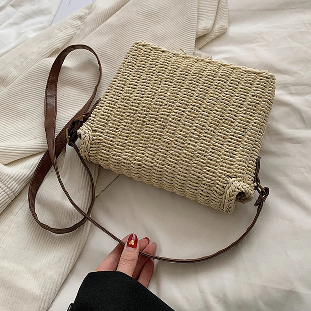 Women Weave Straw Bag Seaside Crossbody Bag Vintage Summer Straw Beach Bag Adjustable Strap Handmade Travel Flap Bag