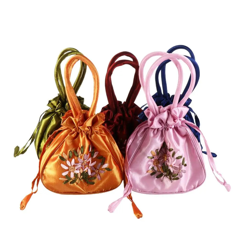 Satin Silk Hanfu Drawstrings Bag Leaf Ethnic Style Embroidery Flower Handbag Cosmetic Makeup Bag Mommy Bag Small Purse Wallet