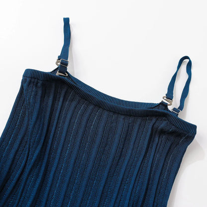2026 Summer New Women's Breathable Pleated Suspender Dress, High-Quality Fashionable Casual Vacation Fitted A-line Knit Skirt