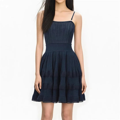 2026 Summer New Women's Breathable Pleated Suspender Dress, High-Quality Fashionable Casual Vacation Fitted A-line Knit Skirt
