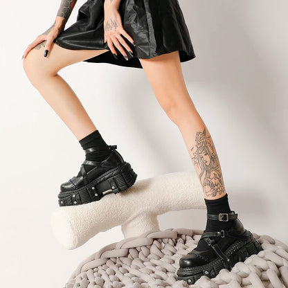 Punk Style Flat Platform Shoes Rivet Buckle Strap Mary Janes Cross Belt Black Leather Thick Bottom Shoes Women Sandals Summer