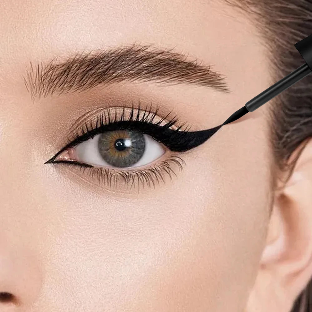 Matte Liquid Eyeliner Matte Eyeliner Waterproof and Sweat-Proof Non-Smudge Liquid Eyeliner Smooth Liquid Eyeliner
