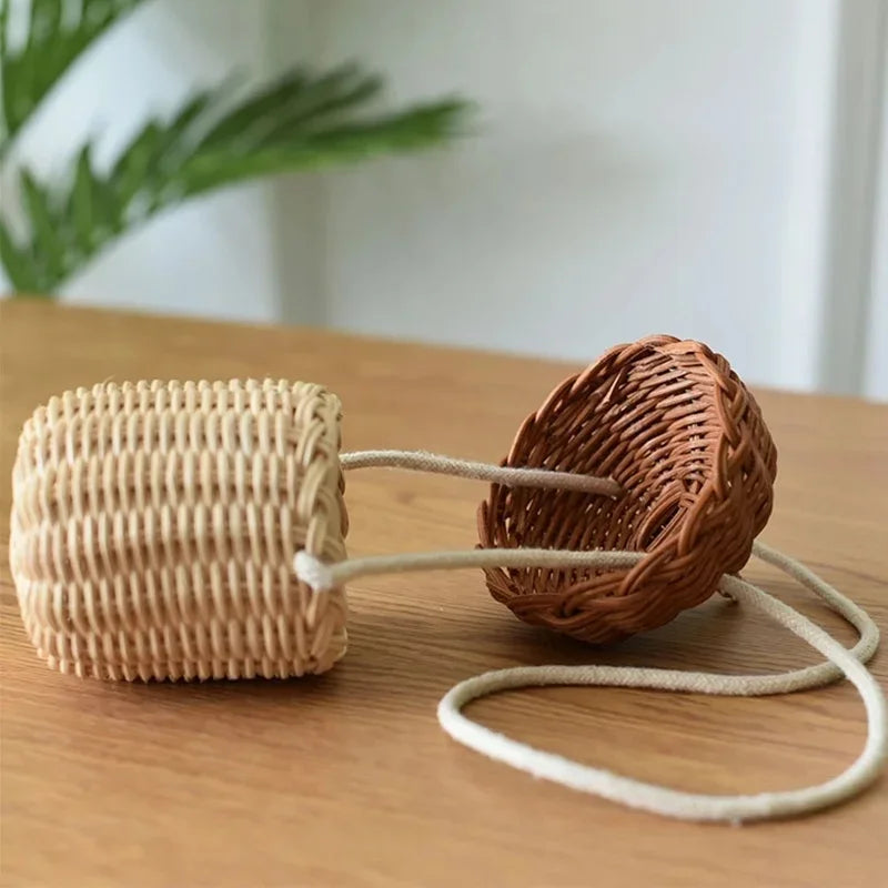 Creative Acorn Shaped Diagonal Cross Bag Storage Basket Hand Woven Circular Rattan Bag Beach Style Woven Shoulder Bag Photo Prop