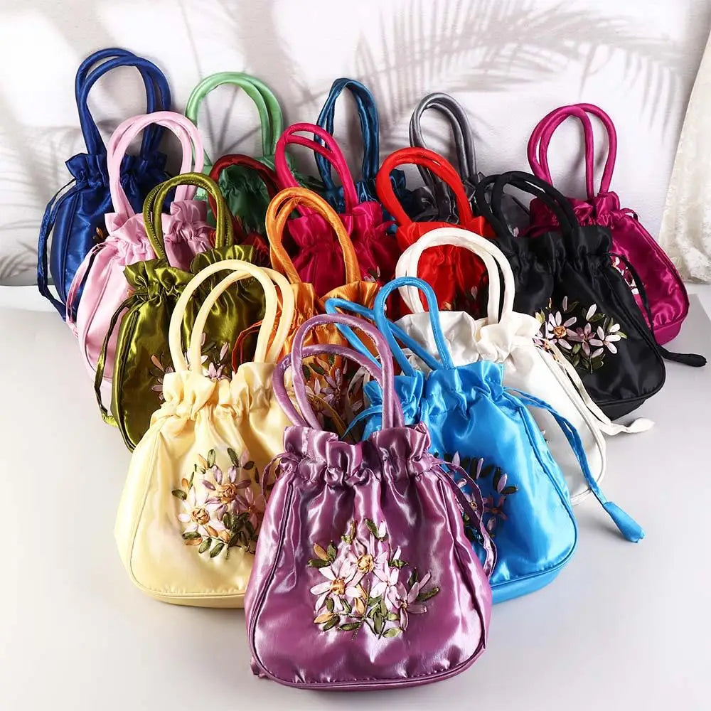 Satin Silk Hanfu Drawstrings Bag Leaf Ethnic Style Embroidery Flower Handbag Cosmetic Makeup Bag Mommy Bag Small Purse Wallet