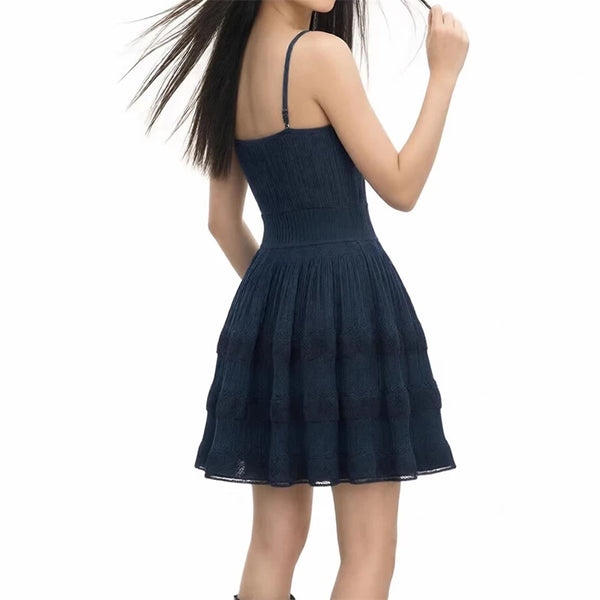 2026 Summer New Women's Breathable Pleated Suspender Dress, High-Quality Fashionable Casual Vacation Fitted A-line Knit Skirt