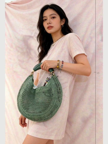 Cross border summer seaside vacation style retro wrist pure handmade colorful grass woven armpit bag hobo handbag