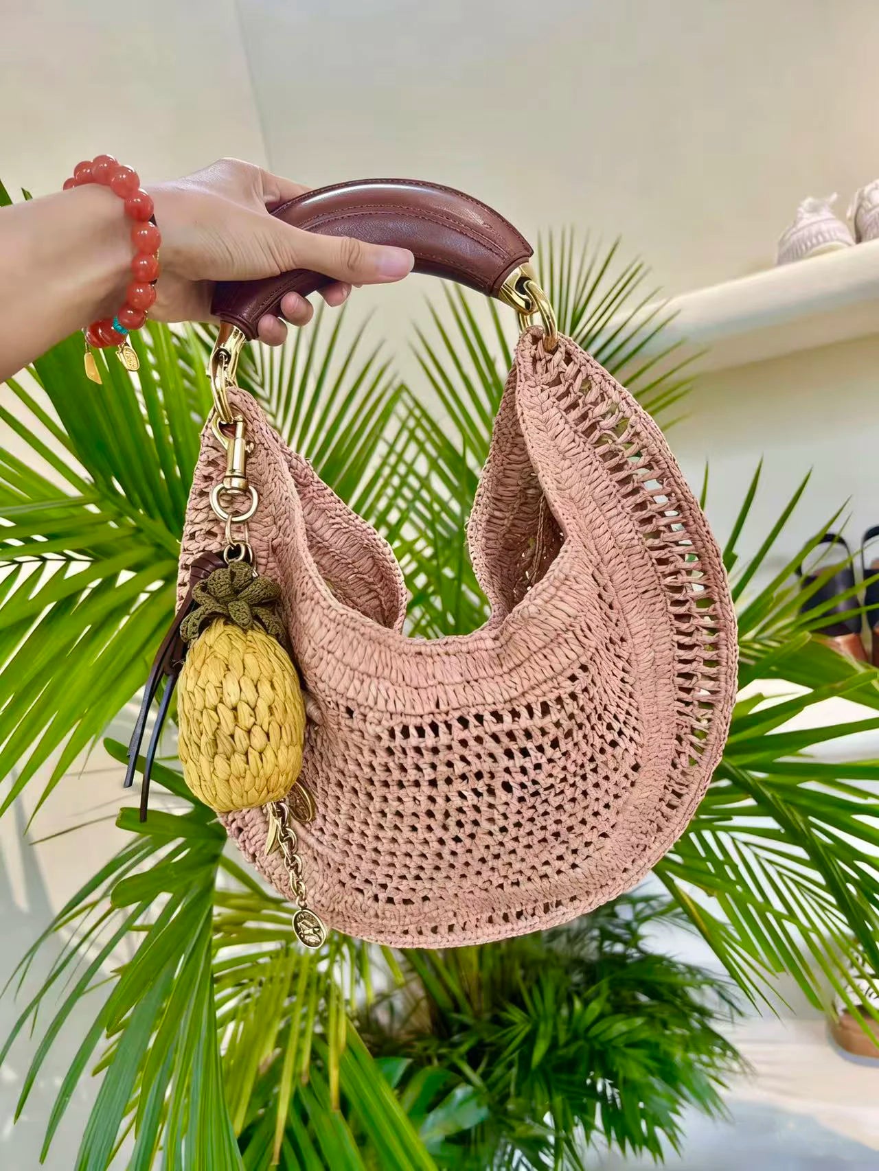 Cross border summer seaside vacation style retro wrist pure handmade colorful grass woven armpit bag hobo handbag
