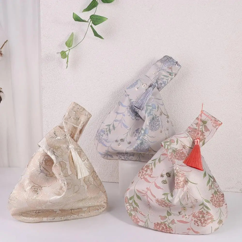 Bags Lunch Bag Temperament Cosmetic Bag New Chinese Style Handbag Cheongsam Accessories Tassel Knot Wrist Bag Small Item Pouch