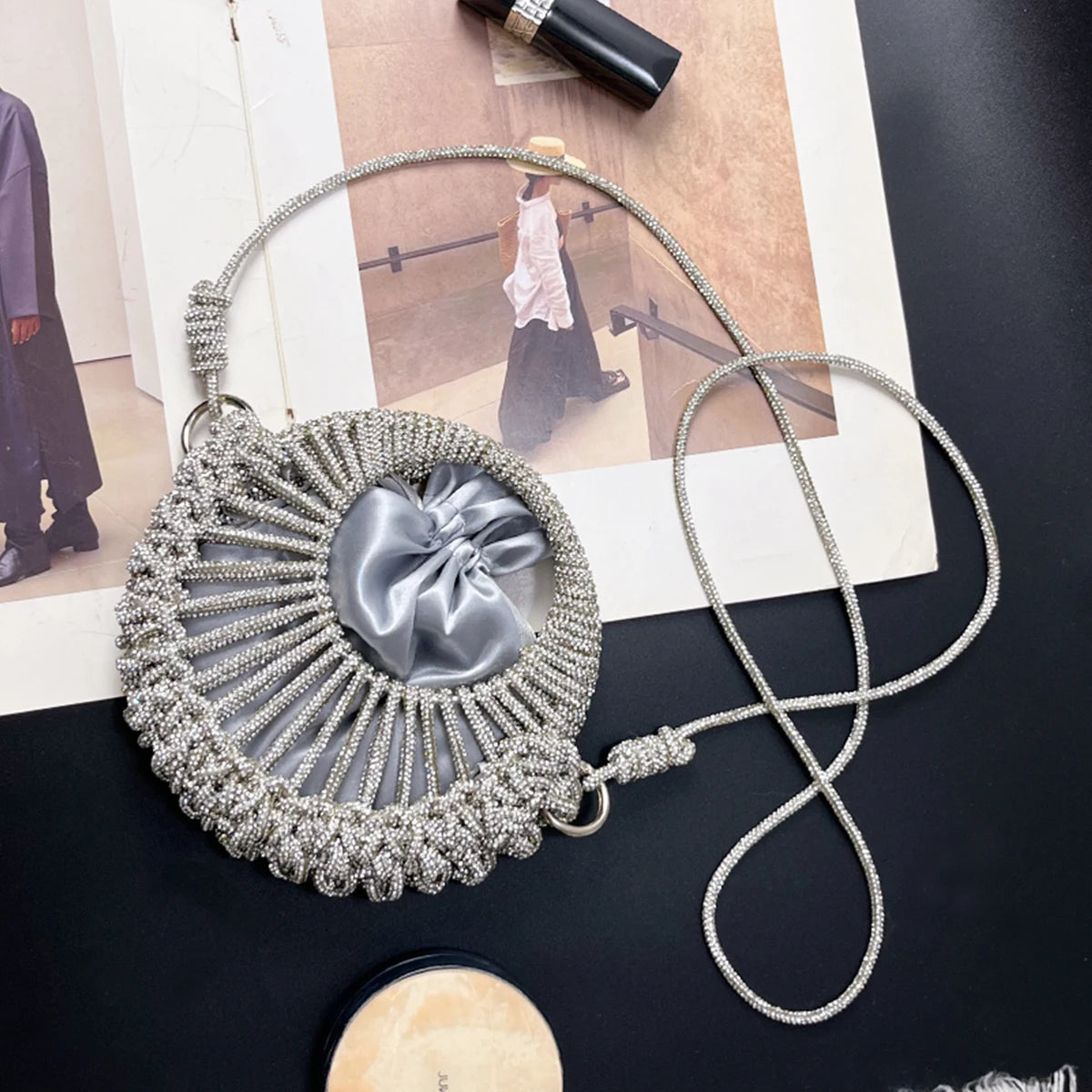 Niche design full diamond shiny small round bag for women 2025 socialite dinner bag casual versatile handbag rhinestone bag