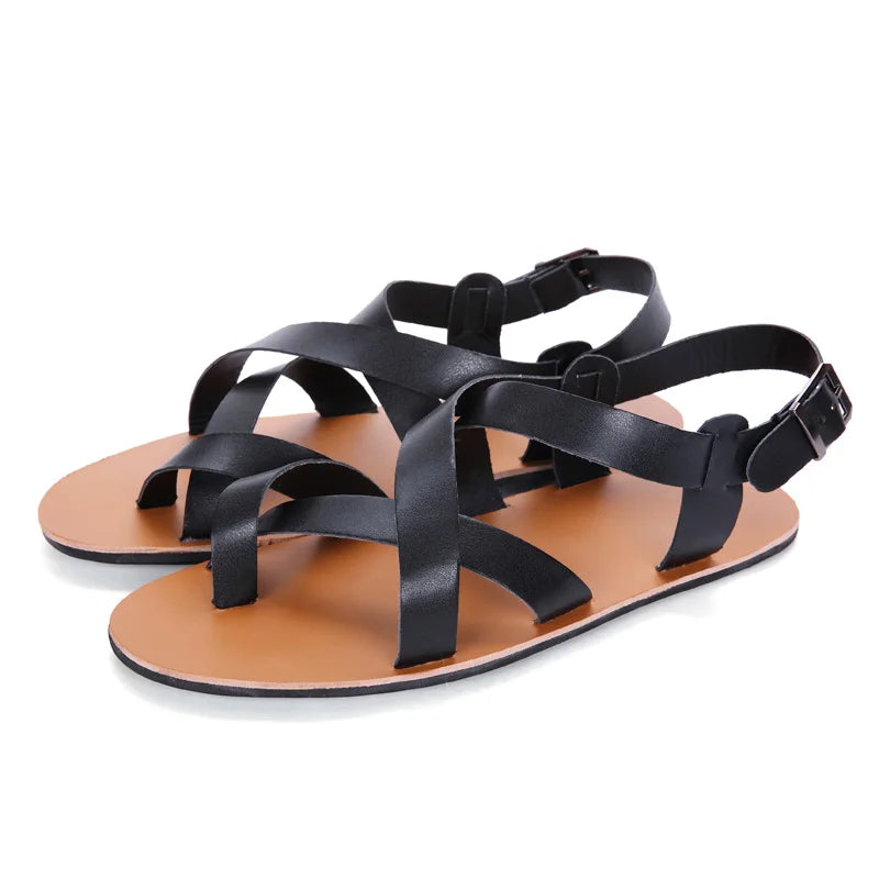 New Summer Men Sandals Leather Vintage Flat Heel Solid Buckle Beach Gladiator Sandals Shoes Breathable Men Flip Flops Sandals